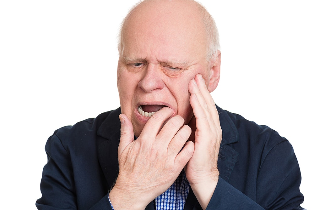 oral health problems in elderly people